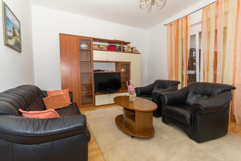 Ana Apartment