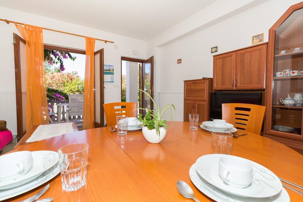 Apartment Ana